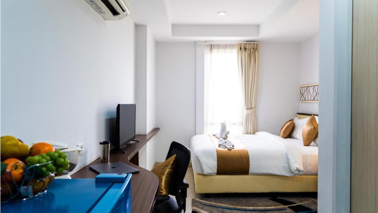 Azalea Suites Cikarang By Jayakarta Group Exterior photo