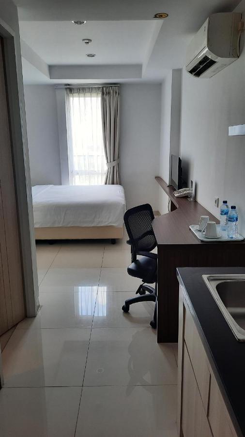 Azalea Suites Cikarang By Jayakarta Group Exterior photo